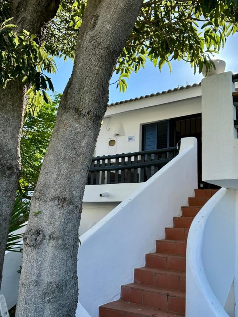 The Tree House 96c - Lagos