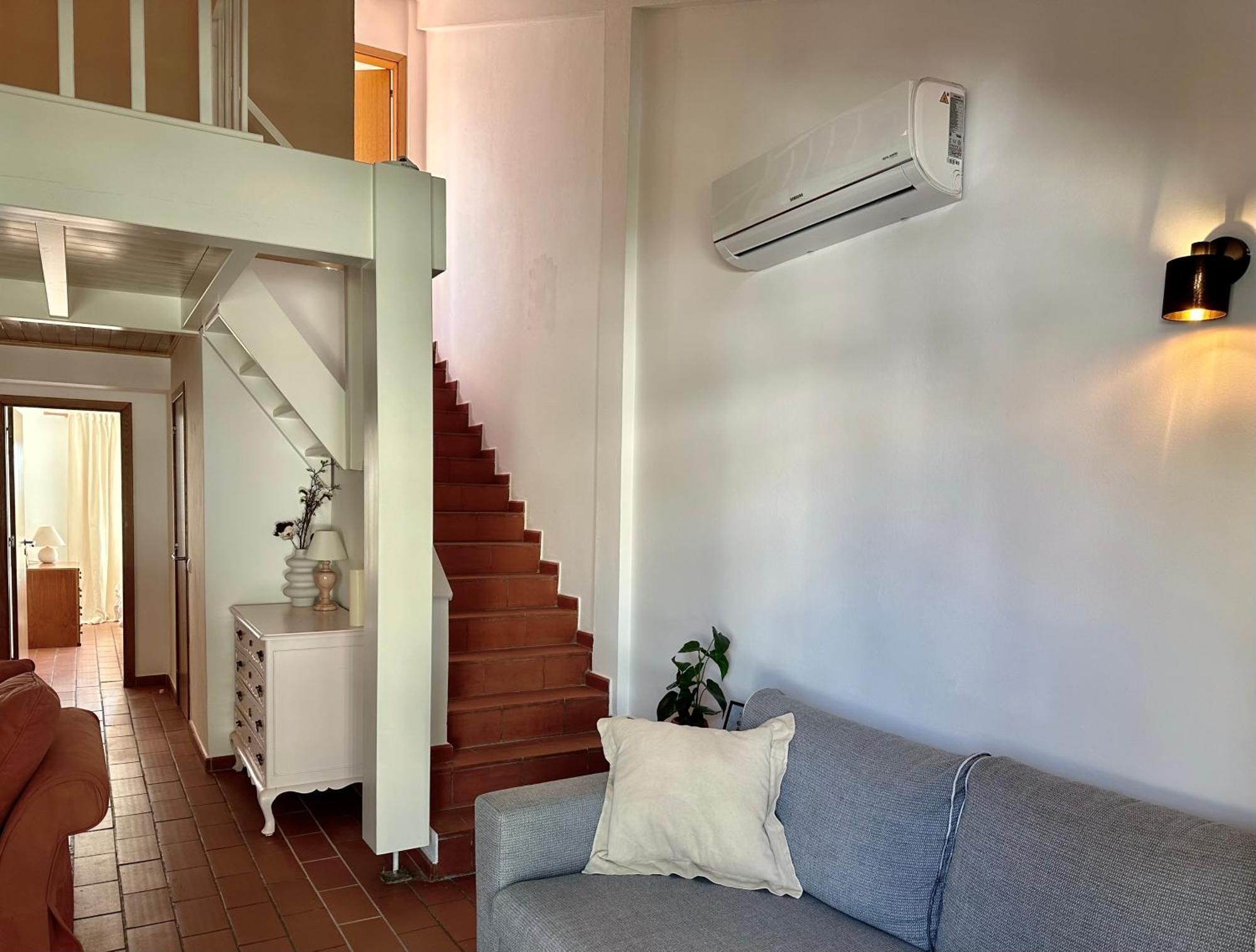 The Tree House 96c - * Lagos